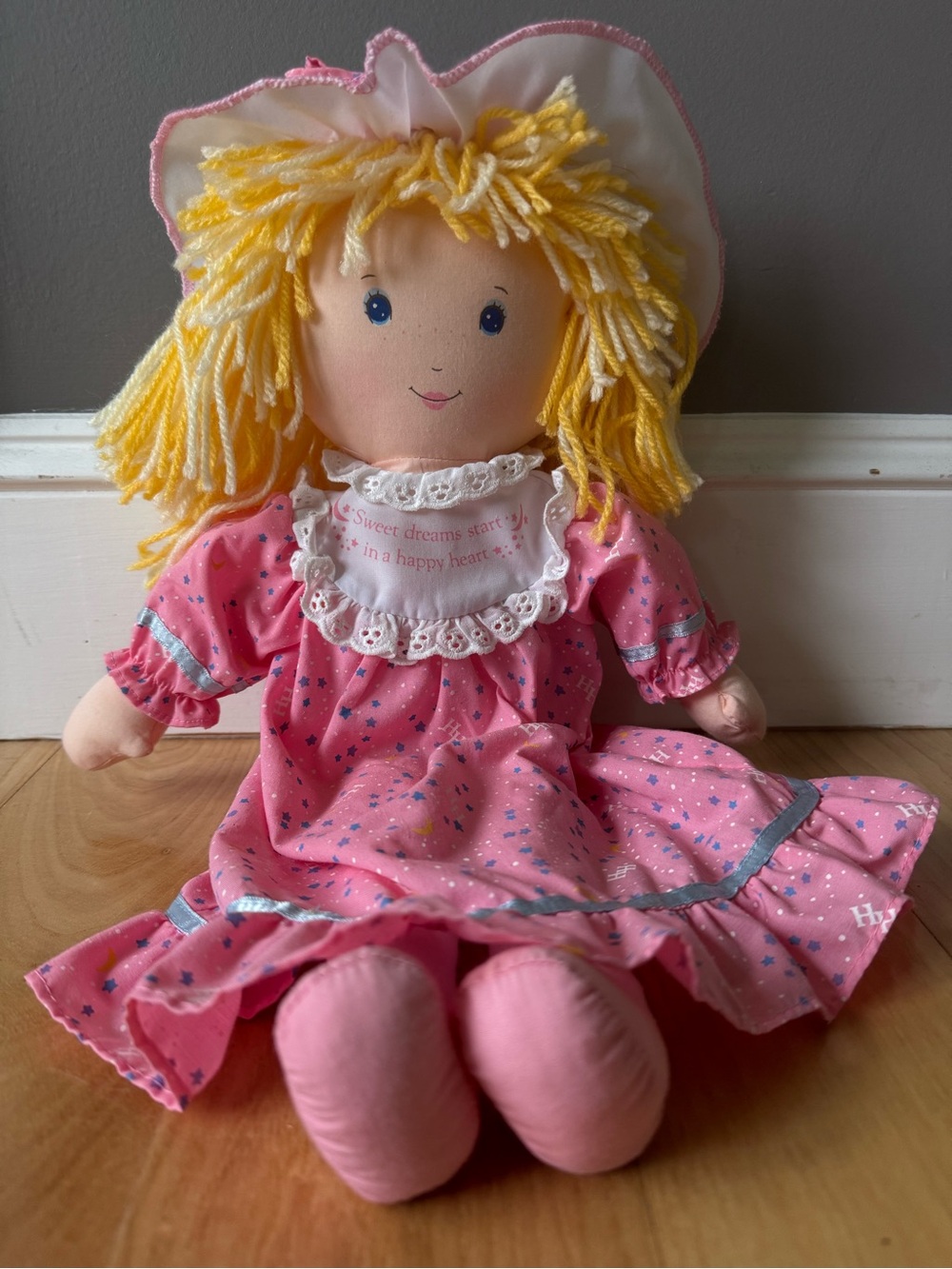 Vintage 1990 1st Edition Holly Hobbie Rag Doll Pink Nightgown Soft Cloth Doll